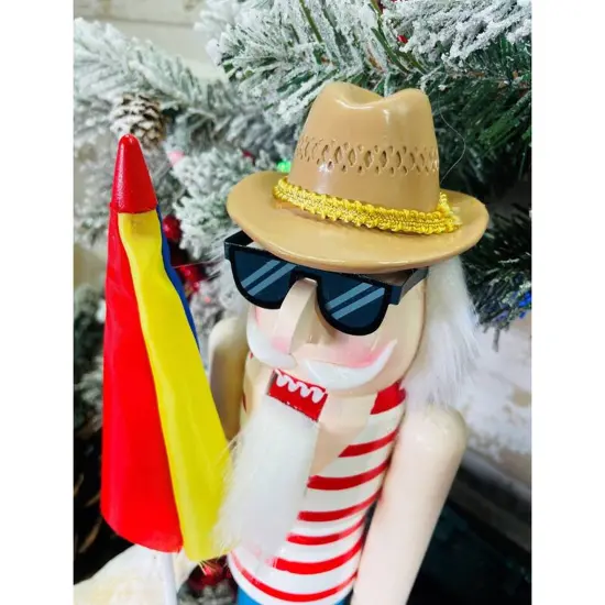 Santa's Workshop 14 in Day at the Beach Nutcracker Figurine {4}