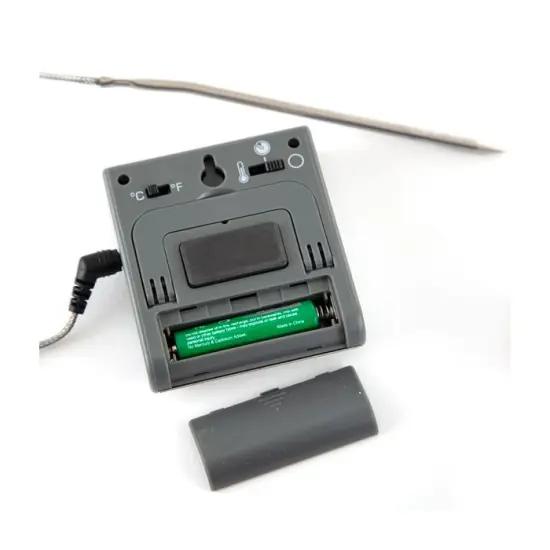 Digital Probe Thermometer with Wired Probe {3}