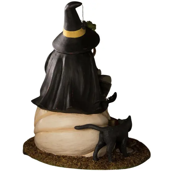 The Fairest Witch of Them All 12.25" {3}