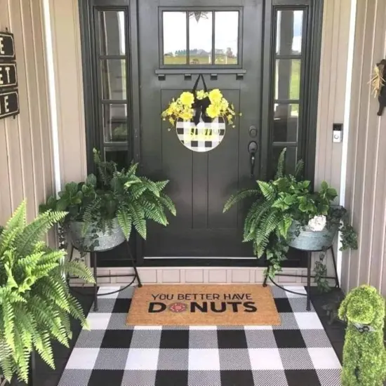 Buffalo Plaid Outdoor Rug {2}