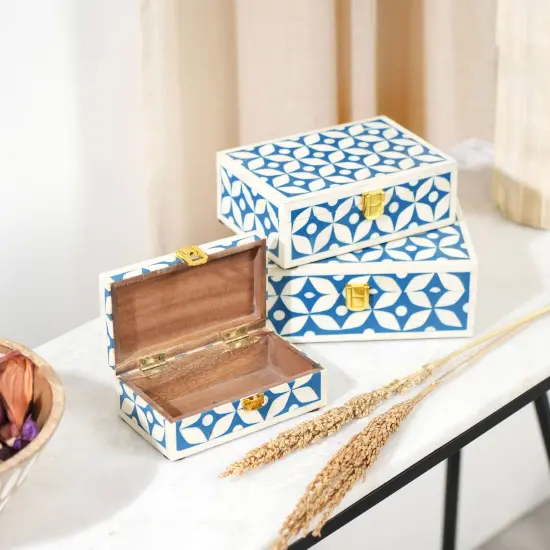 Gaynor Box &ndash; Handcrafted Bone & Resin Decorative Box {1}