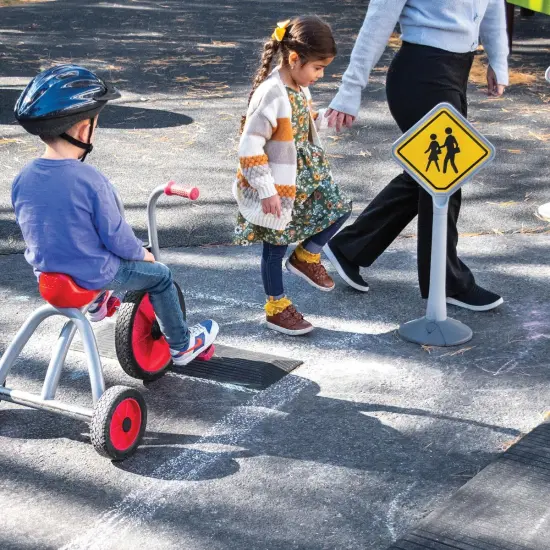 Kaplan Early Learning Company Jumbo Traffic Signs - Set of 6 {5}
