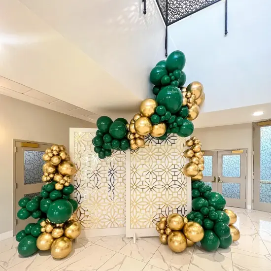 Green and Gold Balloon Garland Arch kit,114Pcs Gold Metallic Balloons Forest Hunter Dark Green Latex Balloons {2}