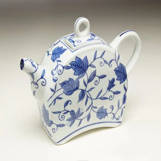 AA Importing 59786 Blue And White Teapot {1}