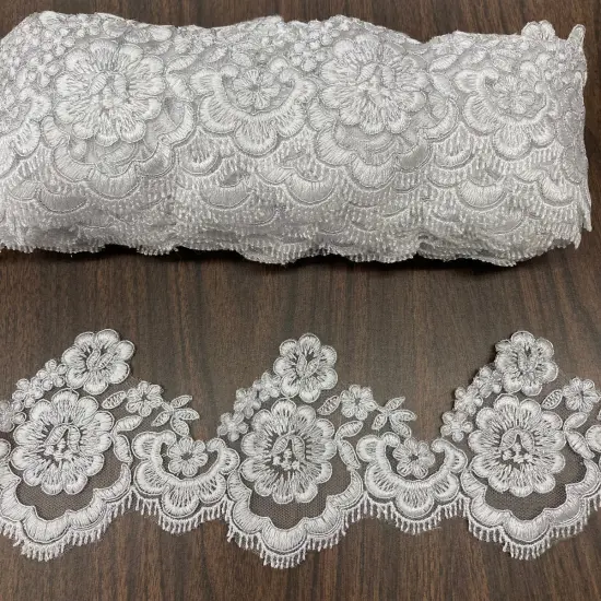 1 Yard Beautiful Corded Lace Trimming Embroidered on 100% Polyester Net Mesh 4 Inch Width White with Silver {1}