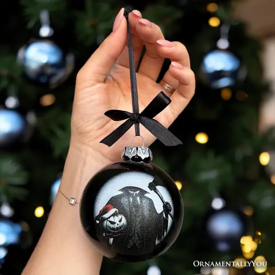Headless Horseman Spooky Portrait Glass Christmas Ornament, Black Horror Halloween Tree Decoration {3}