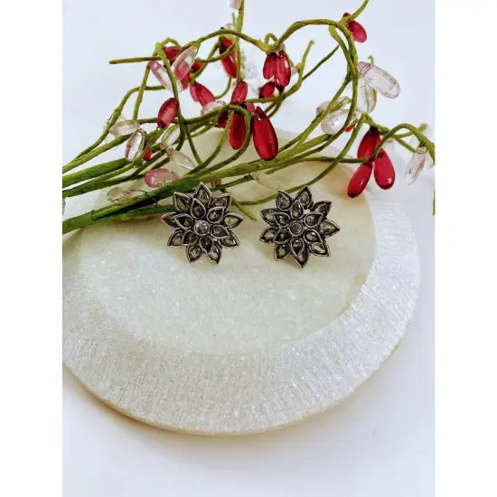 Indian Flower Stud Earrings For Women - Faux Pearl Tassel Round Earrings Small Tops Earring Bollywood Style Dangle Earring Boho Chandelier Jhumki Jewelry for Bride - Birthday Gift for Her {6}