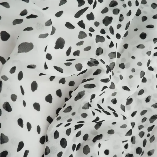 1 Yard Lightweight Animal Print Cotton Chiffon Fabric 70 GSM, 57/58&Prime; Wide IVORY/BLK {1}