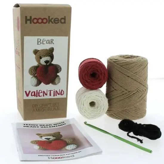DIY Crochet Kit Teddy Bear With Heart Valentino PAK281 {3}