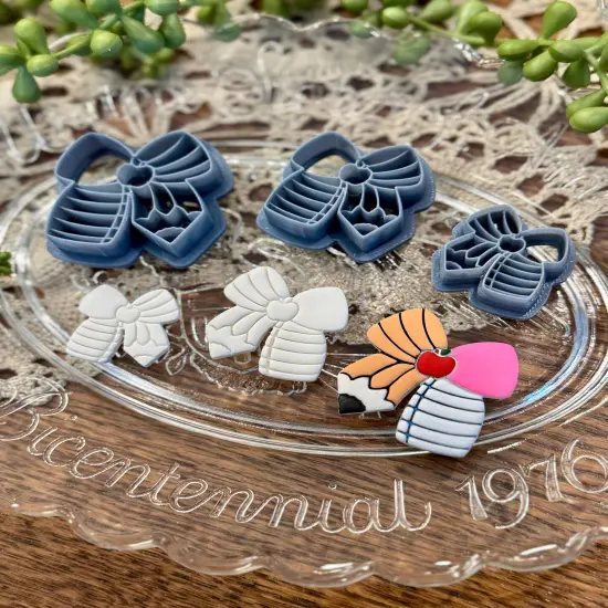 SCHOOL BOW | COQUETTE | CLAY CUTTERS {1}