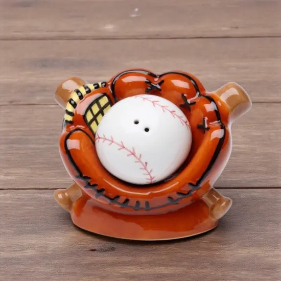 Hand Painted Ceramic Baseball Salt & Pepper Shakers, Home D&eacute;cor, Gift for Him, Gift for Dad, Kitchen D&eacute;cor, Game Room Decor {1}