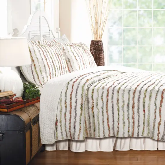 Twin Cotton Quilt Set with Ruffle Stripes and Floral Patchwork {1}