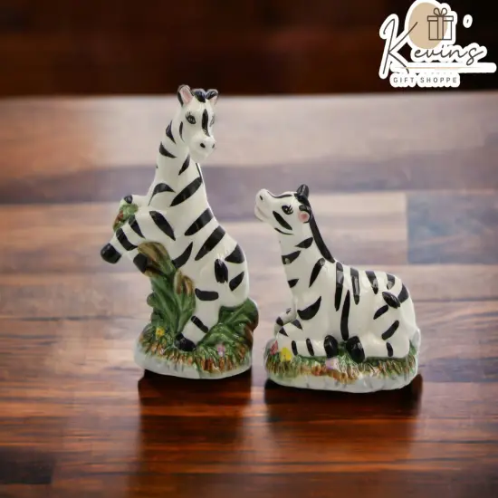 Ceramic Zebra Salt And Pepper Shakers, Home D&eacute;cor, Gift for Her, Gift for Mom, Kitchen D&eacute;cor {1}