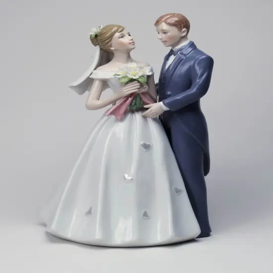 Ceramic Classic Bride & Groom Figurine, Wedding D&eacute;cor, Wedding Gift, Wedding Favor, Anniversary D&eacute;cor, Anniversary Gift, Home D&eacute;cor {3}