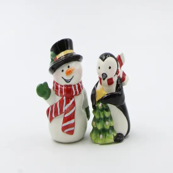 Ceramic Snowman and Penguin Ceramic Salt and Pepper Shakers, Home D&eacute;cor, Gift for Her, Gift for Mom, Kitchen D&eacute;cor, Christmas D&eacute;cor {2}