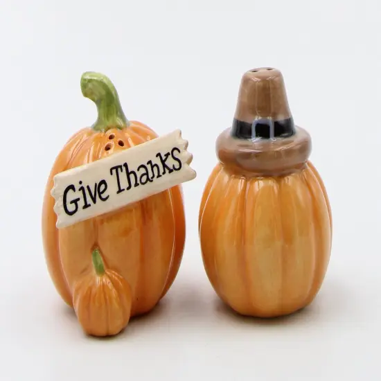Ceramic Pumpkins with Pilgrim Hat and "Give Thanks" Salt and Pepper, Gift for Her, Mom, Kitchen D&eacute;cor, Fall D&eacute;cor, Thanksgiving D&eacute;cor {3}
