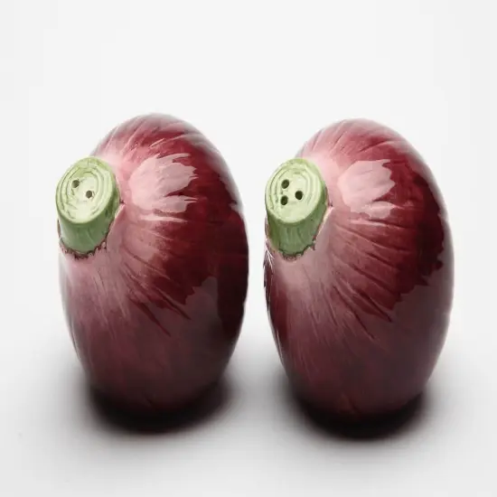 Hand Painted Ceramic Purple Onion Salt & Pepper Shakers, Home D&eacute;cor, Gift for Her, Gift for Mom, Kitchen D&eacute;cor, Farmhouse D&eacute;cor {2}