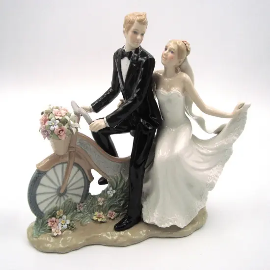 Ceramic Newlywed Couple On Bike Figurine, Wedding D&eacute;cor, Wedding Gift, Wedding Favor, Anniversary D&eacute;cor, Anniversary Gift, Home D&eacute;cor {4}