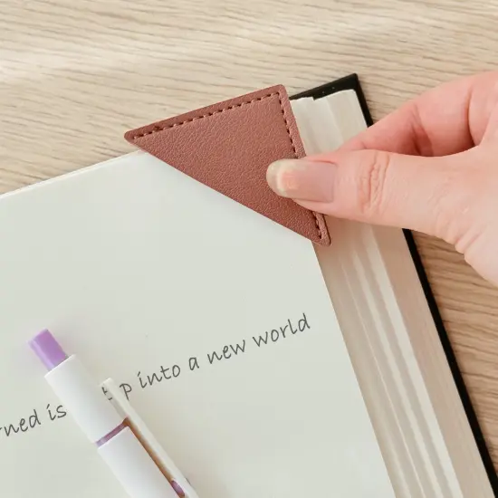 Wrapables Leather Corner Bookmarks, Page Marker, Reading Supplies (Set of 8), Triangles {5}