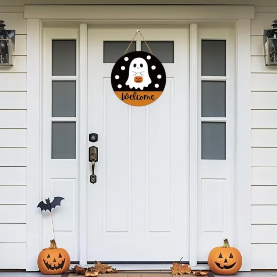 Cute Ghost Front Door Halloween Decorations {3}
