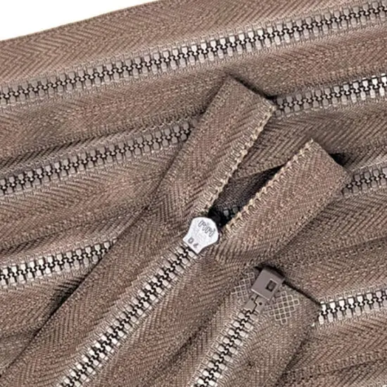 Deep Brown Molded Plastic Zipper D4 18 Inches Open Bottom Separating {3}