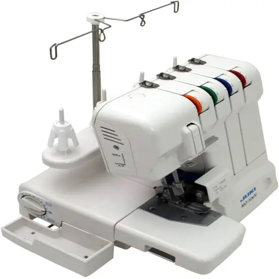 MO-50E, 3 or 4 Thread Serger, Lay In Tensions, Adjustable Differential Feed, Built In Rolled Hem, Automatic Lower Looper Threader, Retractable Upper Knife (MO-50E/UL) {4}
