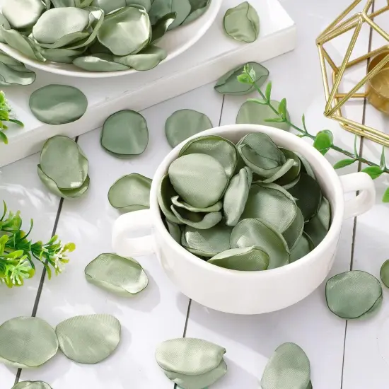 600Pcs Silk Rose Petals Sage Green Flower Petals Artificial Scatter Flowers for Bridal Shower Romantic Night Wedding Aisle Table Centerpieces Reception Tables Decorations {5}