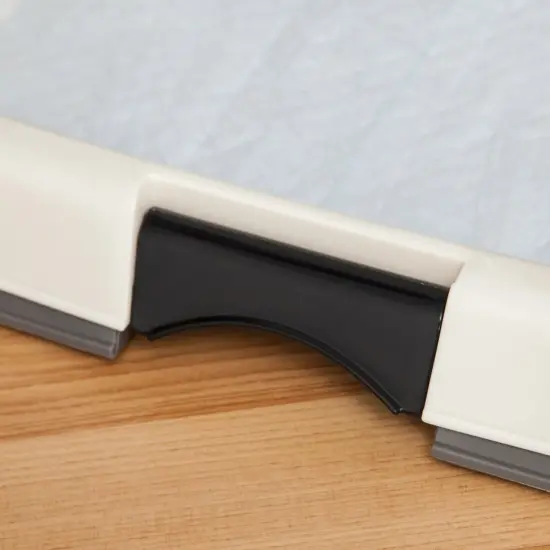 IRIS USA Square Pet Training Pad Holder {6}