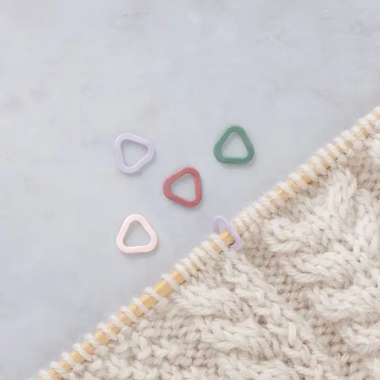 Soft Triangle Stitch Markers-Small {6}