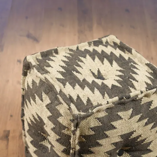 AA Importing 48848 Black And White Chevron Pattern Pouf {4}