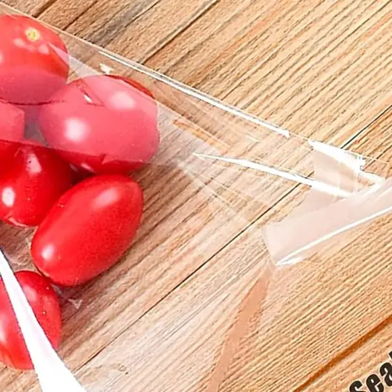 Self-Sealing Bags with Lip & Tape 1.2 Mil 4 1/4'' x 5 1/8'' {1}