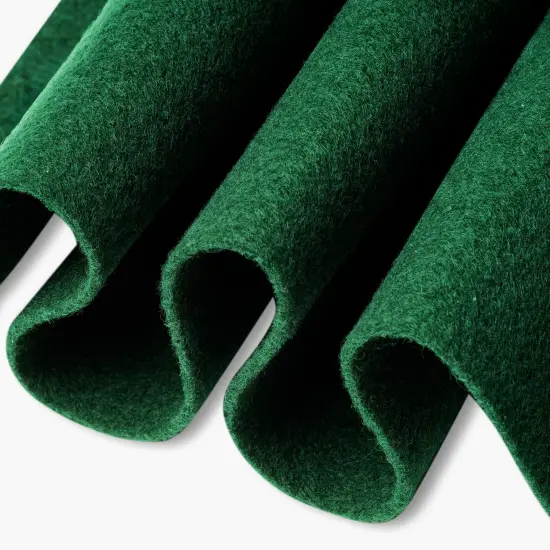 FabricLA Craft Felt Fabric - 18" X 18" Inch Wide & 1.6mm Thick Felt Fabric - Hunter Green A40 - Use This Soft Felt for Crafts - Felt Material Pack {1}