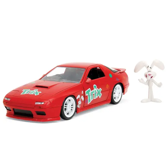 Collections Etc Trix 1985 Mazda RX-7 1:24 Scale Die-Cast Model with Figurine {2}