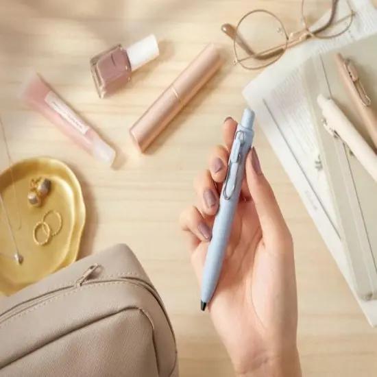 Ballpoint One P Gel Ink Rollerball pen, 0.38mm Black Ink, 5 Body Colors set Sticky Note {3}