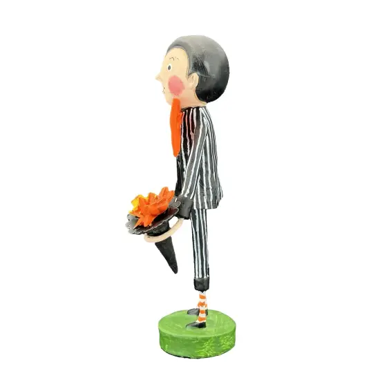 Lori Mitchell Halloween Collection: Date Night Dracula Figurine {2}