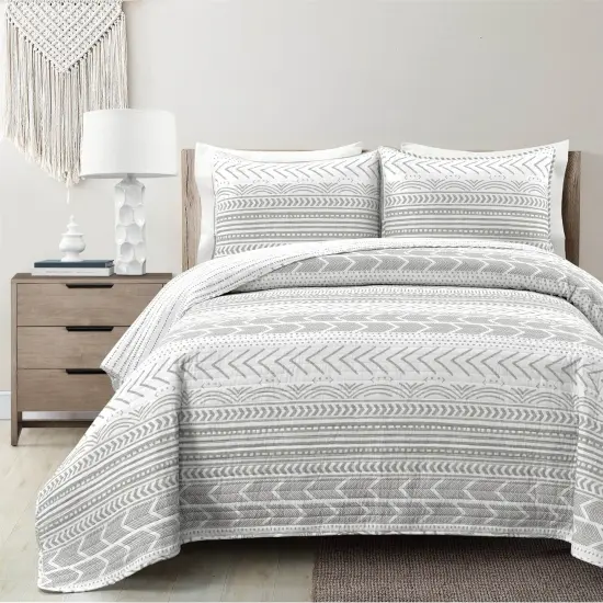 Scandinavian Chevron Grey White Reversible Cotton Quilt Set {1}