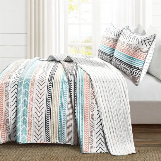 3 Piece Scandinavian Chevron Quilt Set with Reversible Cotton Cover and Matching Pillow Shams {2}