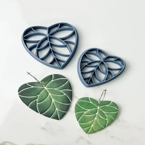 TROPICAL PALM LEAF CLAY CUTTER {2}