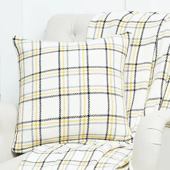 Honey Bee Plaid Throw {4}