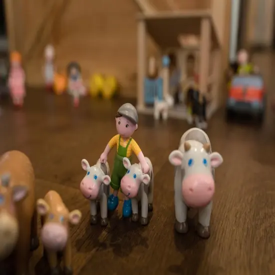 HABA Little Friends Cow - 4.5" Holstein Farm Animal Toy Figure Multicolor {4}