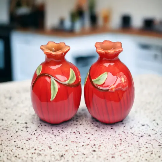 Hand Painted Ceramic Pomegranate Salt & Pepper Shakers, Home D&eacute;cor, Gift for Her, Gift for Mom, Kitchen D&eacute;cor, Farmhouse D&eacute;cor {2}