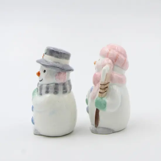Ceramic Frosty the Snowman Christmas Decor Ceramic Salt and Pepper Shakers, Home D&eacute;cor, Gift for Her, Gift for Mom, Kitchen D&eacute;cor {4}
