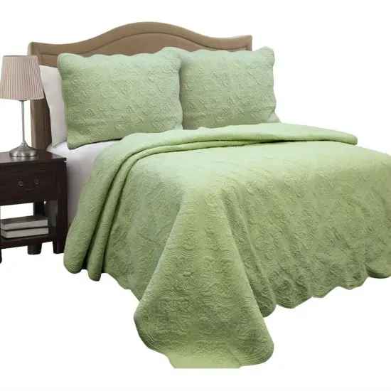 Green Cotton Quilt Full Queen Size with Scalloped Edges {1}