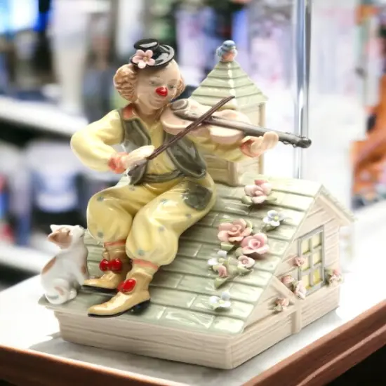Ceramic Fiddler on the Roof Clown Music Box, Home D&eacute;cor, Gift for Her, Gift for Mom, Kitchen D&eacute;cor {1}