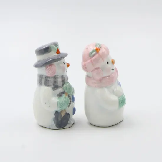 Ceramic Frosty the Snowman Christmas Decor Ceramic Salt and Pepper Shakers, Home D&eacute;cor, Gift for Her, Gift for Mom, Kitchen D&eacute;cor {3}