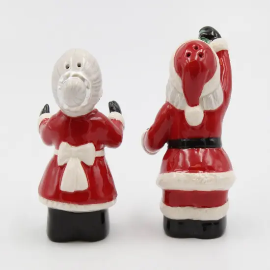 Ceramic Christmas Decor Kissing Santa and Mrs. Claus Salt And Pepper Shakers, Home Décor, Gift for Her, Gift for Mom, Kitchen Décor {5}
