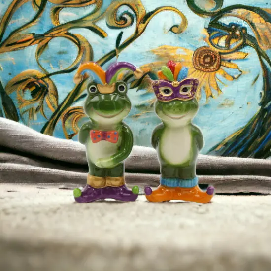 Ceramic Mardi Gras Frogs Salt and Pepper Shakers, Home D&eacute;cor, Gift for Her, Gift for Mom, Kitchen D&eacute;cor, Dining Table D&eacute;cor {1}