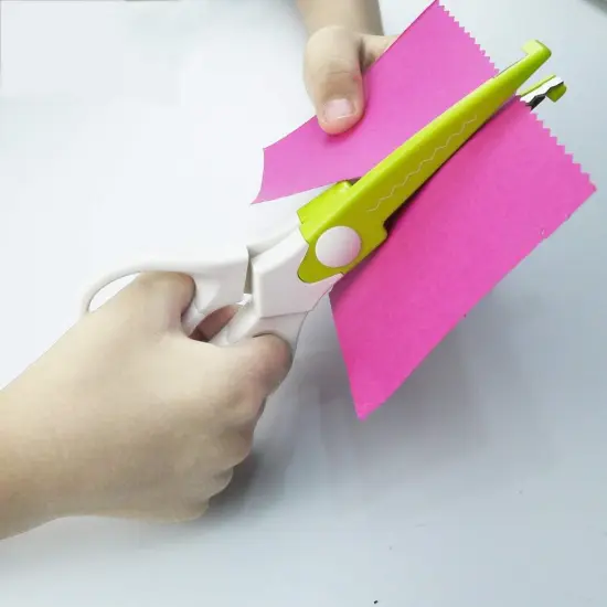 Decorative Paper Scissors Set, 5 Pairs Zig Zag Edges With Portable Organizing Container, Great for DIY Wavy Cutting, Crafts, Scrapbooking, Paper Quilling and Kid's Designs {3}