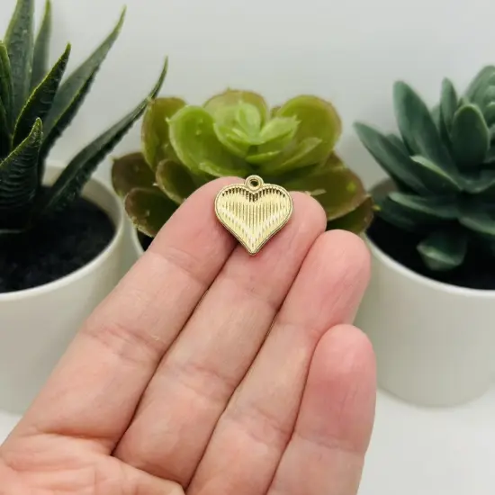 1, 4, 20 or 50 Pieces: Silver Glitter Heart Charms {3}