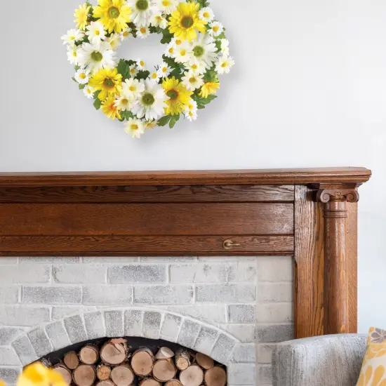 Collections Etc Mixed Yellow and White Daisy Wreath {7}